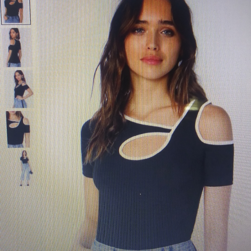 Cut out t-shirt